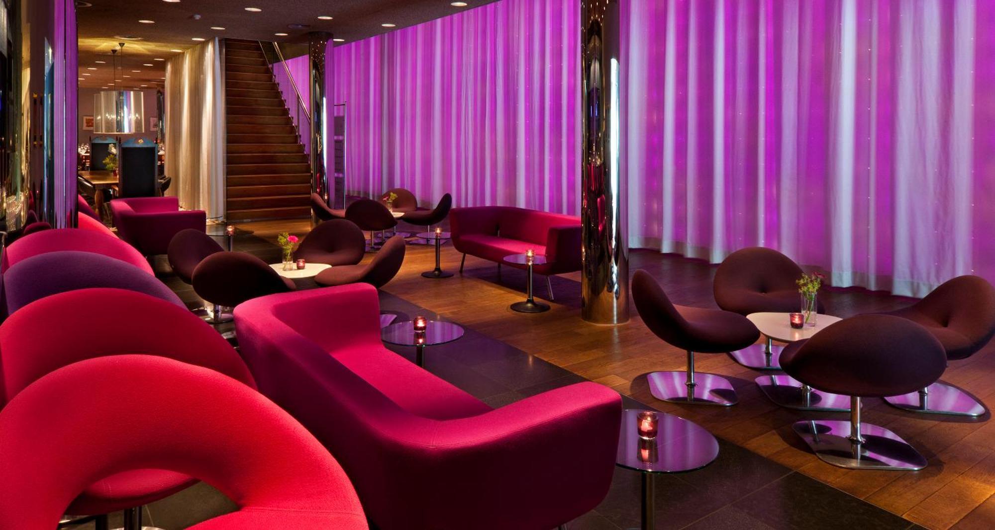 Plaza Premium Grand Winston Hotel Rijswijk Exterior photo
